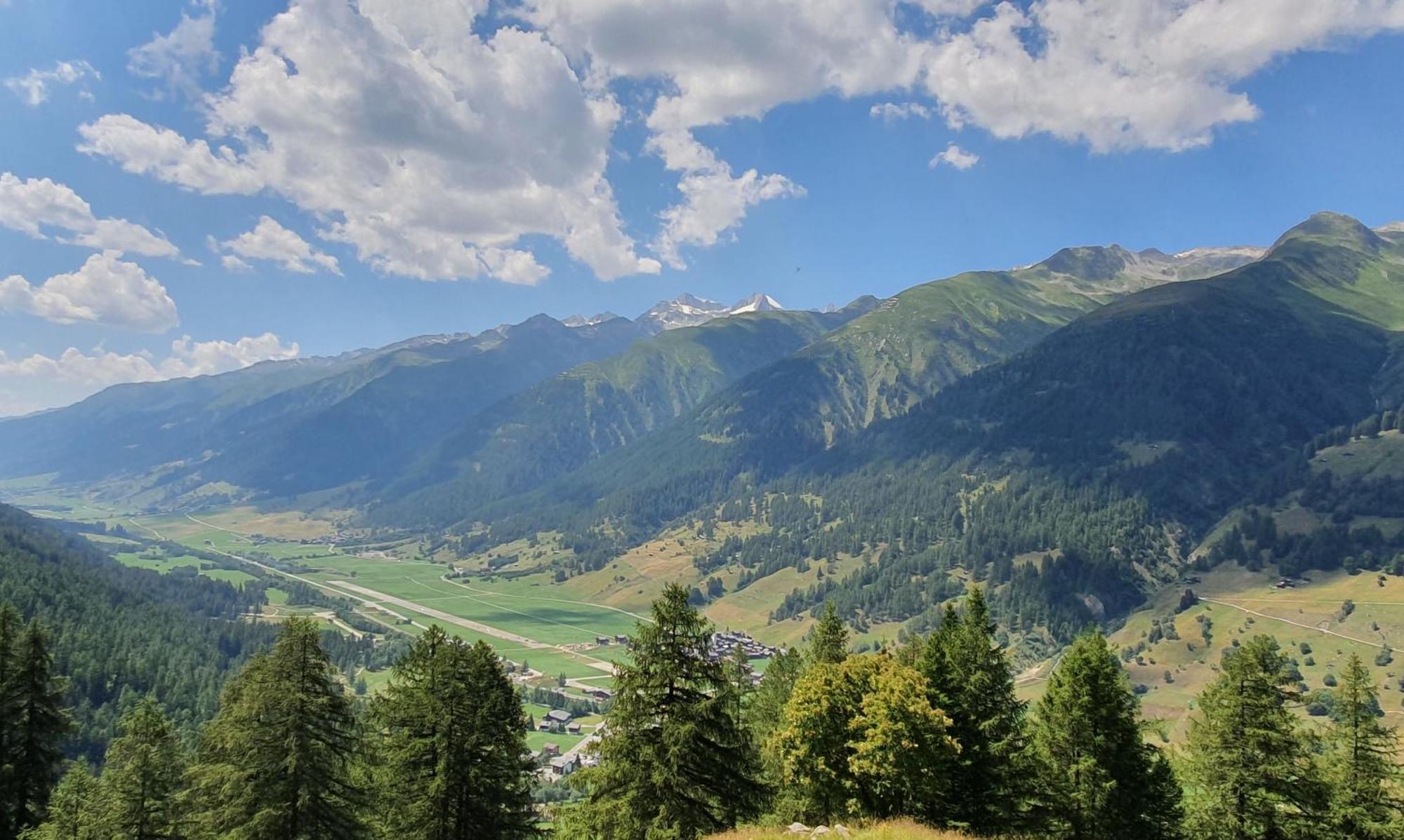 Chalet Biene - Swiss Alp Chalet With Sauna And Jacuzzi Ульрихен Номер фото